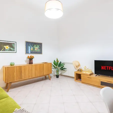 Maria House Con Giardino Privato Apartamento Olbia