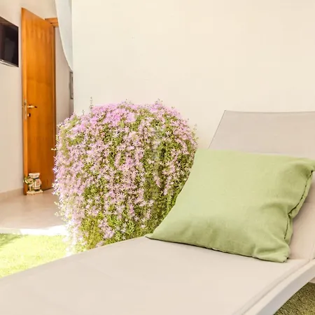 アパート Maria House, Jacuzzi E Patio オルビア